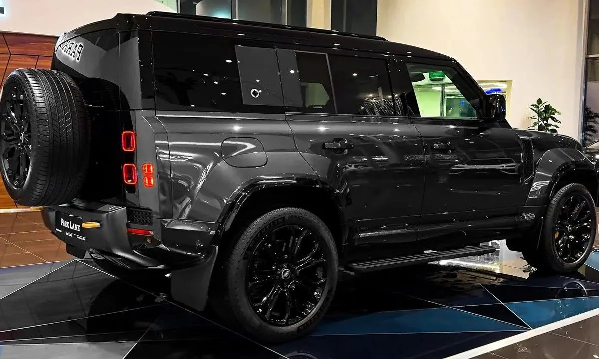 2026 Land Rover Defender, Smarter Technology, Stronger Engines & Next-Level Off-Road Performance