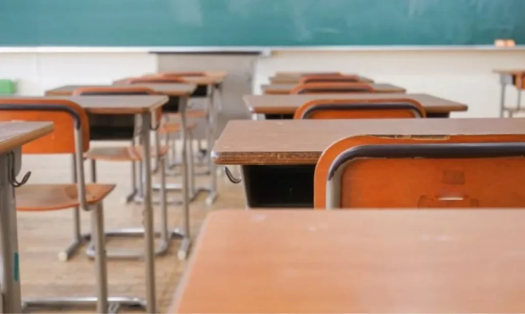 SA Schools Unexpectedly Close Feb 5, Parents Left Scrambling Nationwide